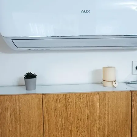 Io アパート
